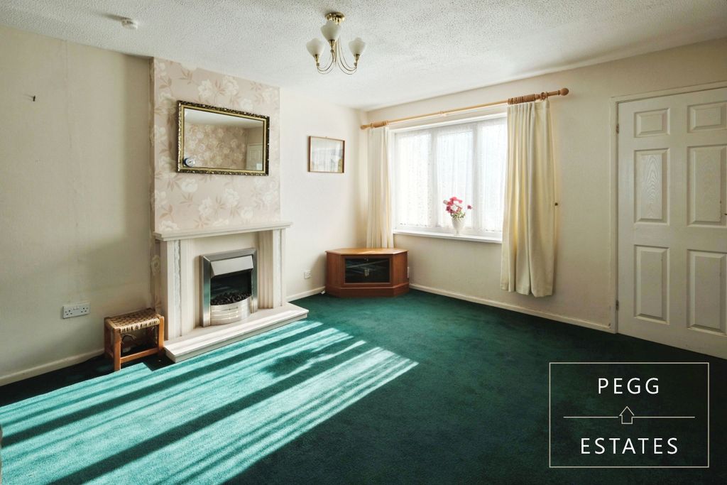 Property photo 3 of 14