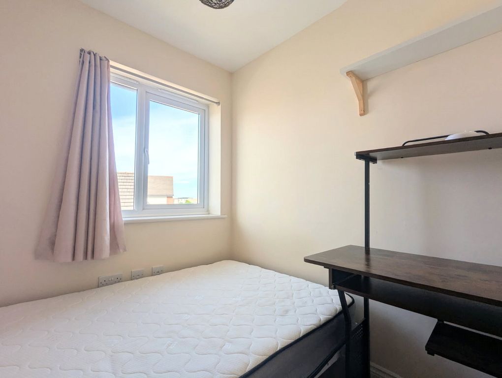 Property photo 1 of 5 Bedroom