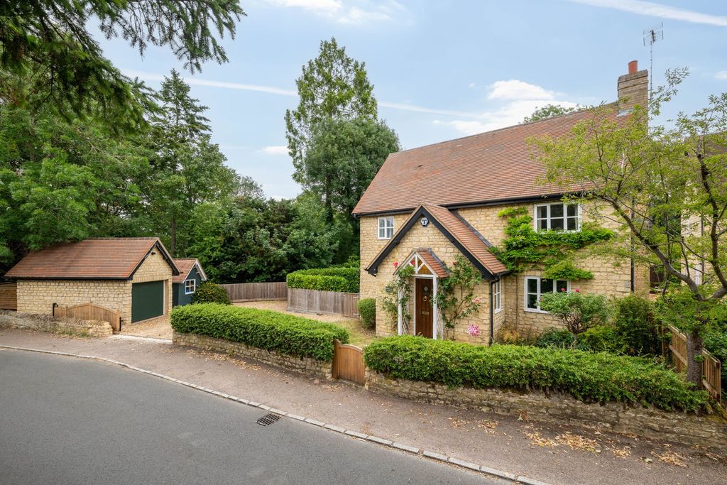 Property photo 1 of 57