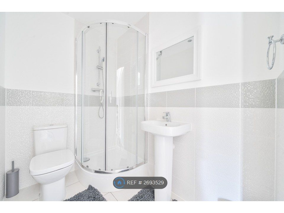 Property photo 3 of 5 Shower Room