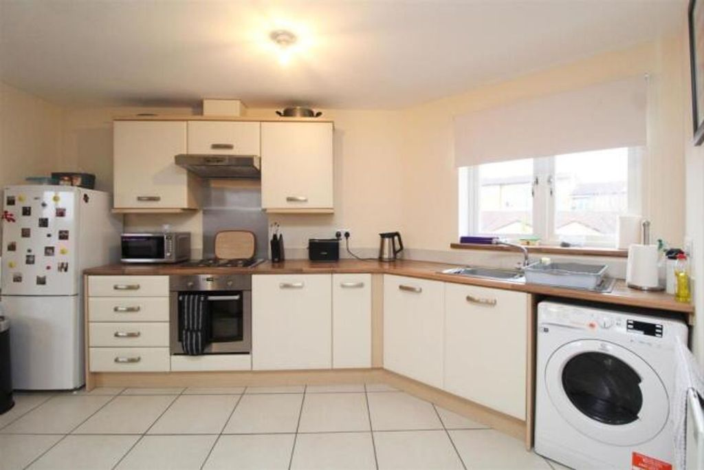 Property photo 3 of 4