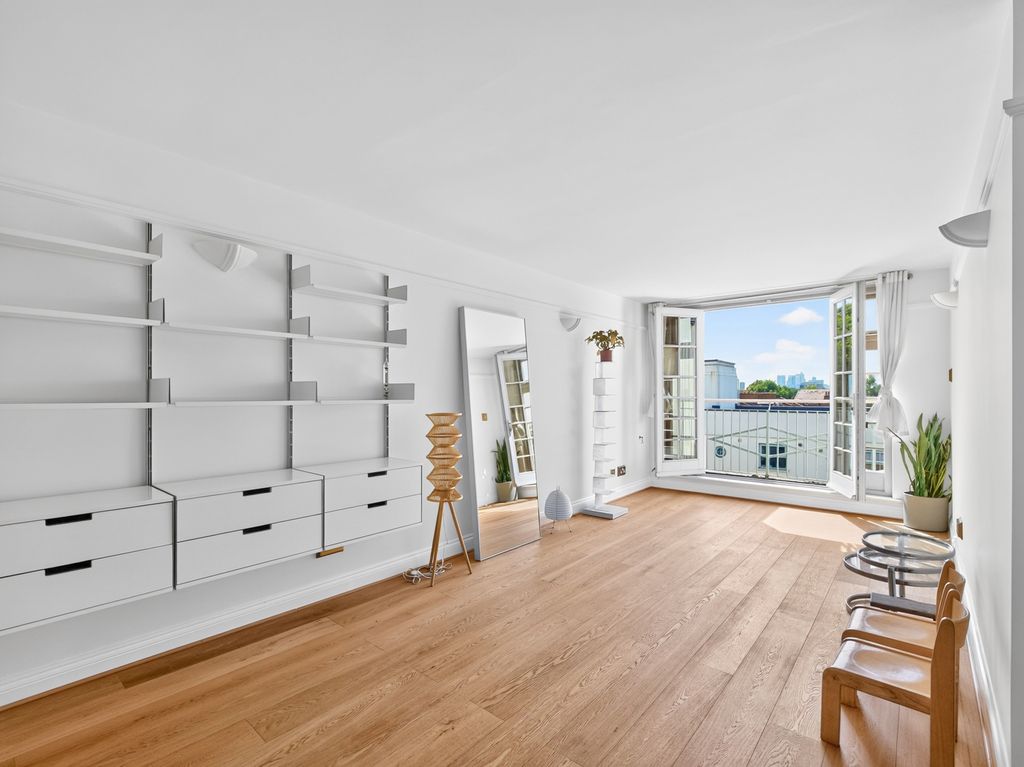 Property photo 1 of 20 Reception Room