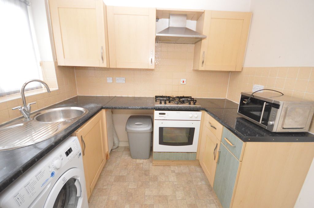 Property photo 2 of 9 Photo 1