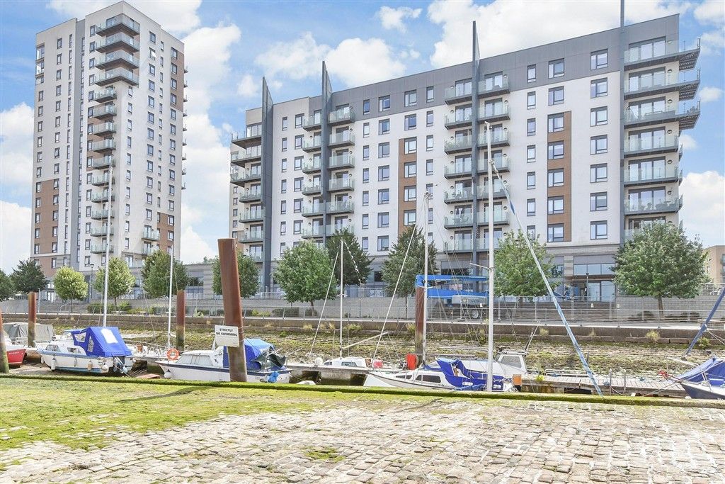 Property photo 2 of 9 External (Web)