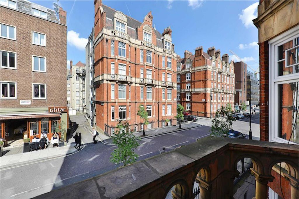 Property photo 2 of 10