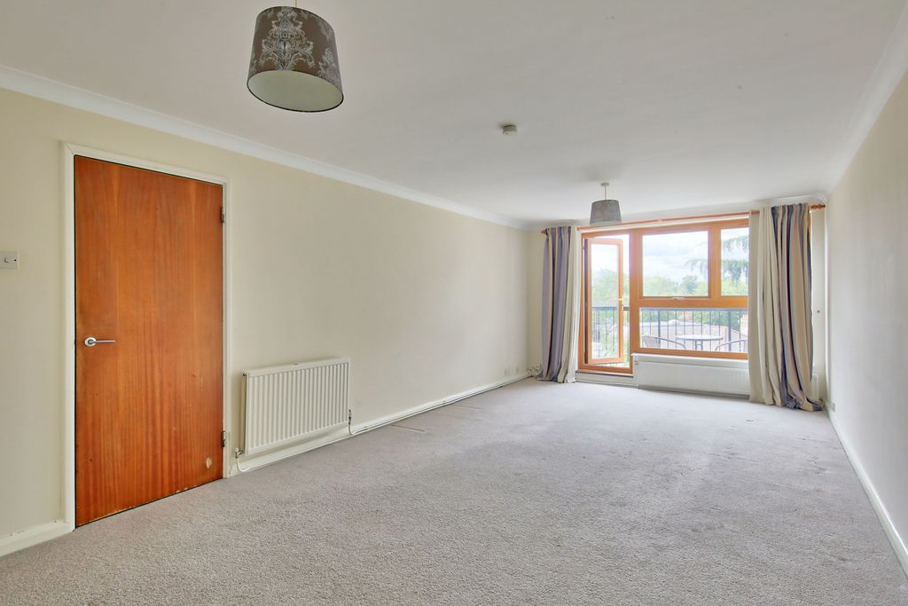 Property photo 1 of 7 Picture No. 24