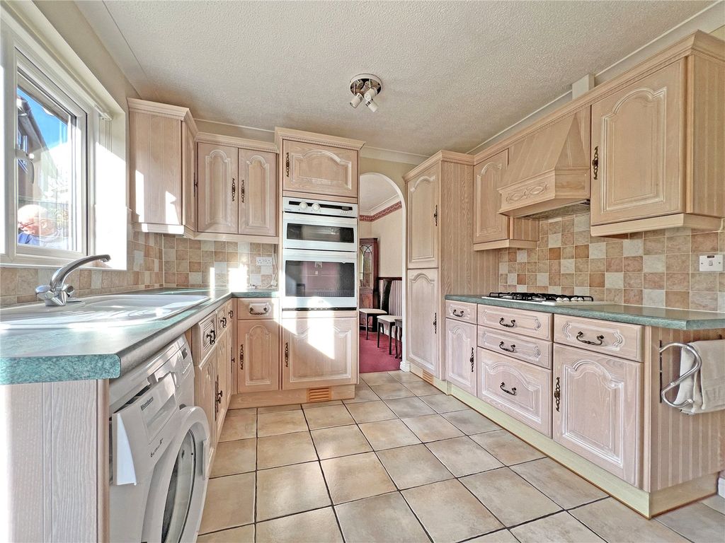 Property photo 3 of 18 Picture No. 12