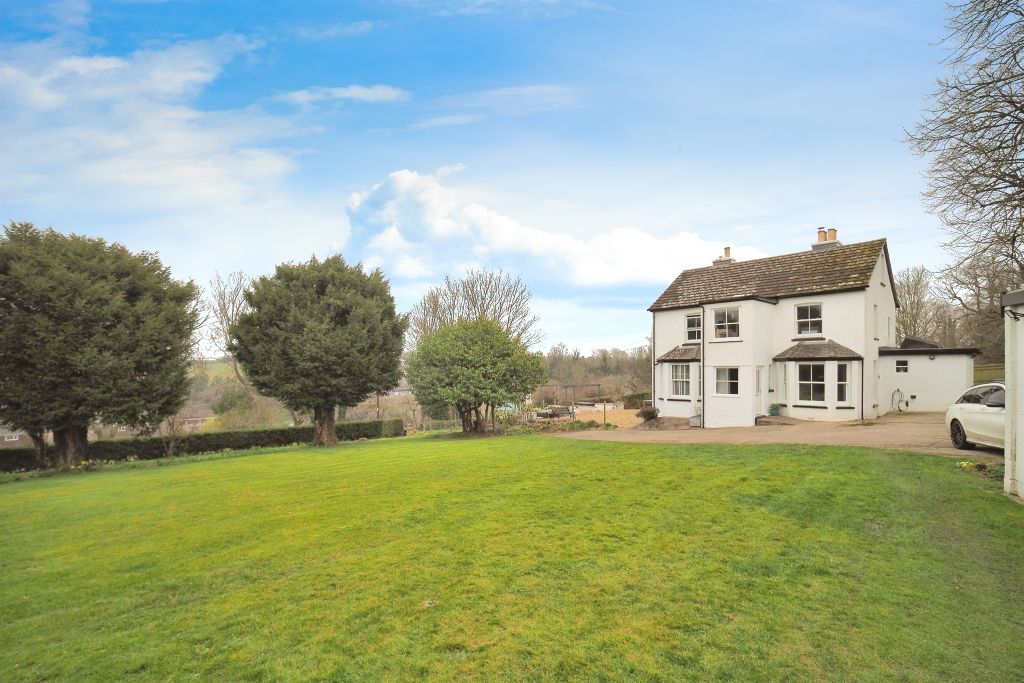 Property photo 1 of 25