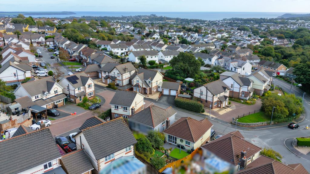 Property photo 3 of 25 Drone 1