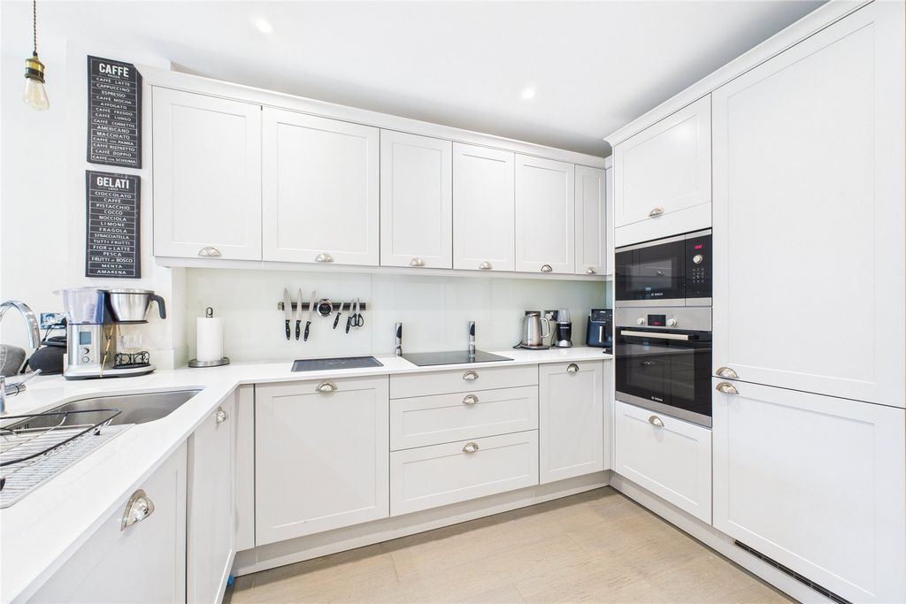 Property photo 3 of 10 Picture No. 04