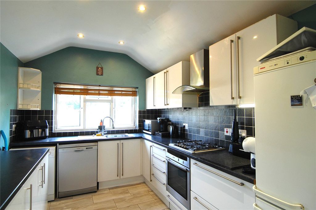 Property photo 2 of 17 Picture No. 08