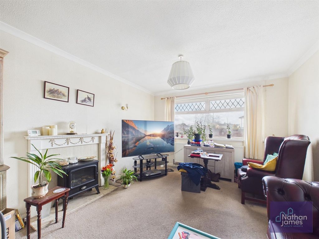 Property photo 2 of 10 Living Room