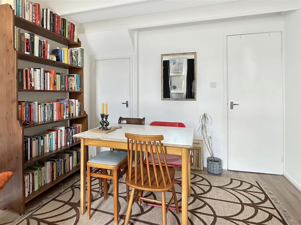 Property photo 3 of 14 Img (3).Jpg