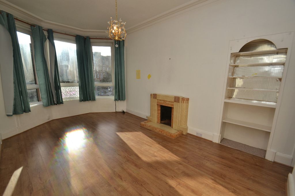 Property photo 3 of 15 5552415