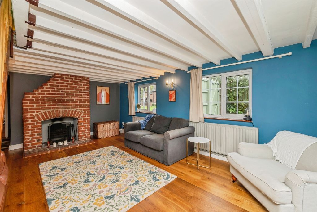 Property photo 2 of 17