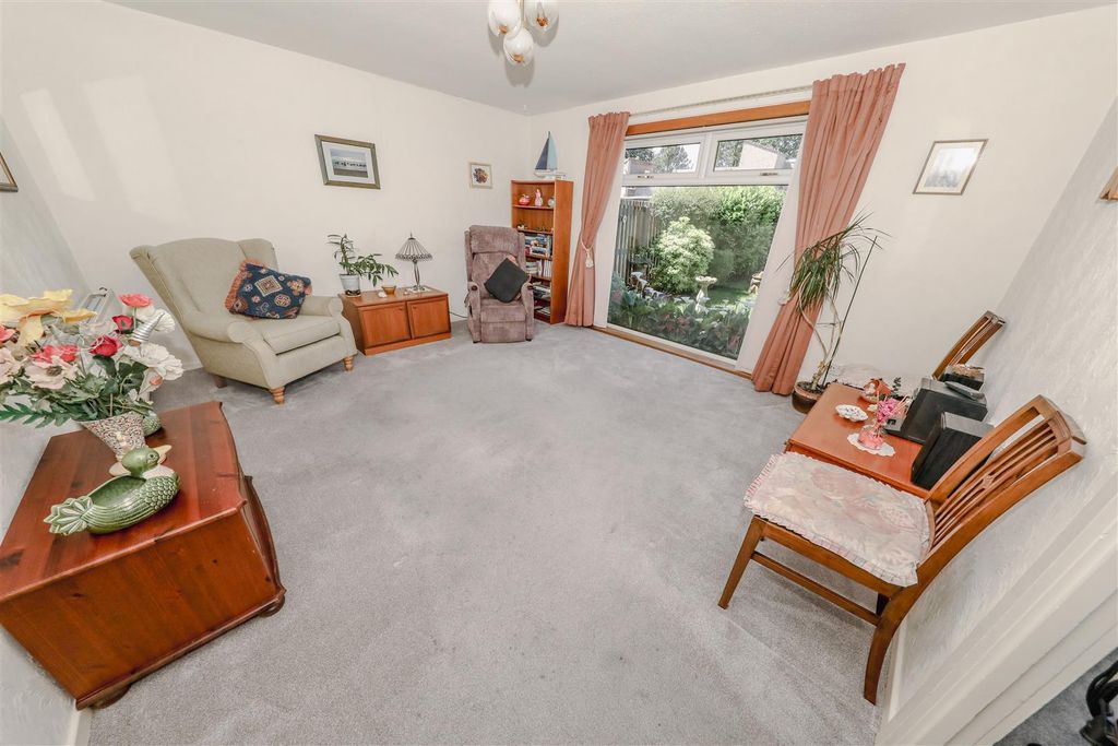 Property photo 2 of 19 B