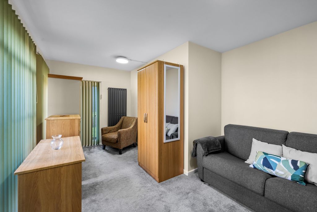 Property photo 2 of 5 0029