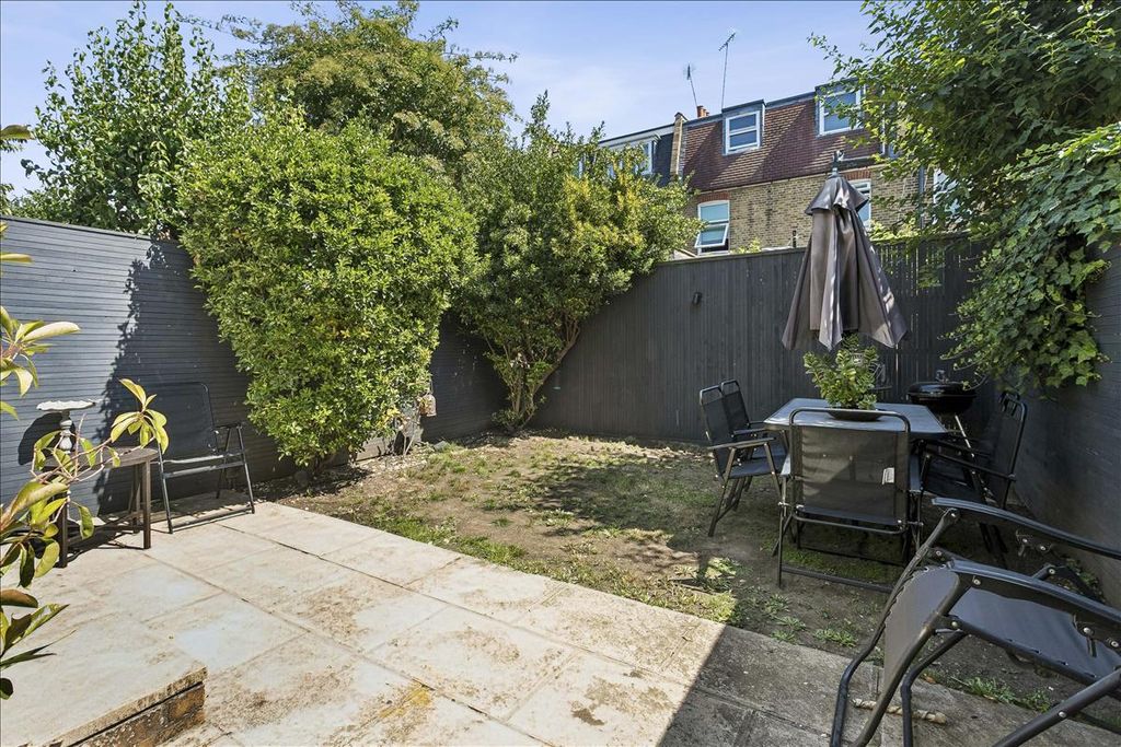 Property photo 3 of 22