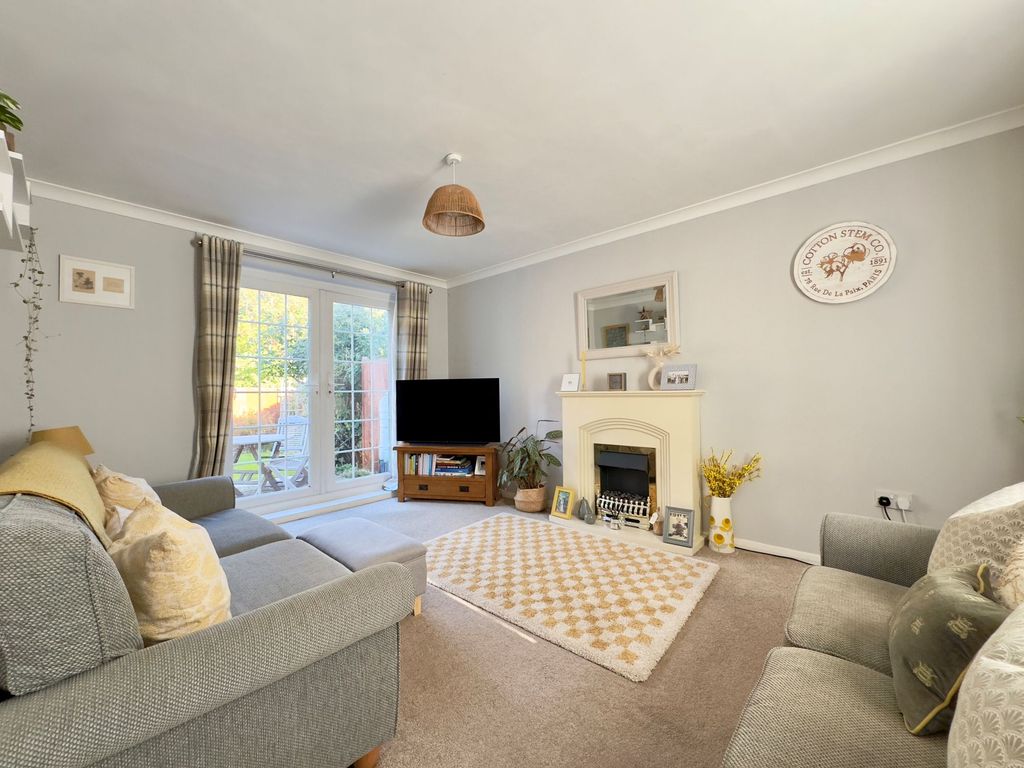 Property photo 3 of 14