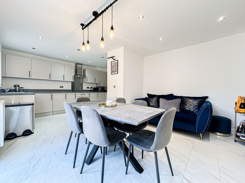 Property photo 2 of 20 Photo 7