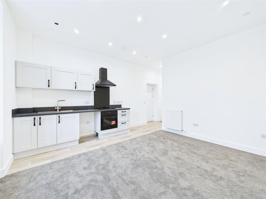 Property photo 3 of 18 Sitting Room / Kitchen / Dining Area