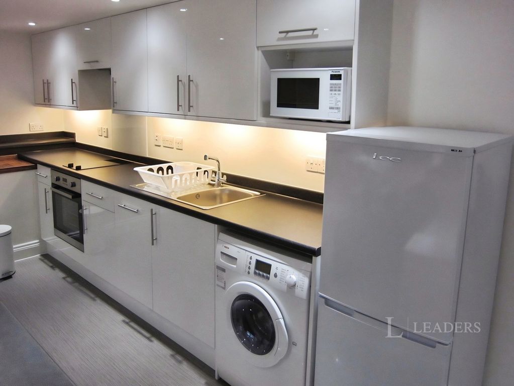Property photo 1 of 11 Pbox-Img.Jpg