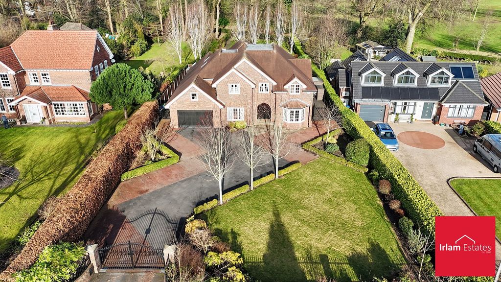 Property photo 1 of 52