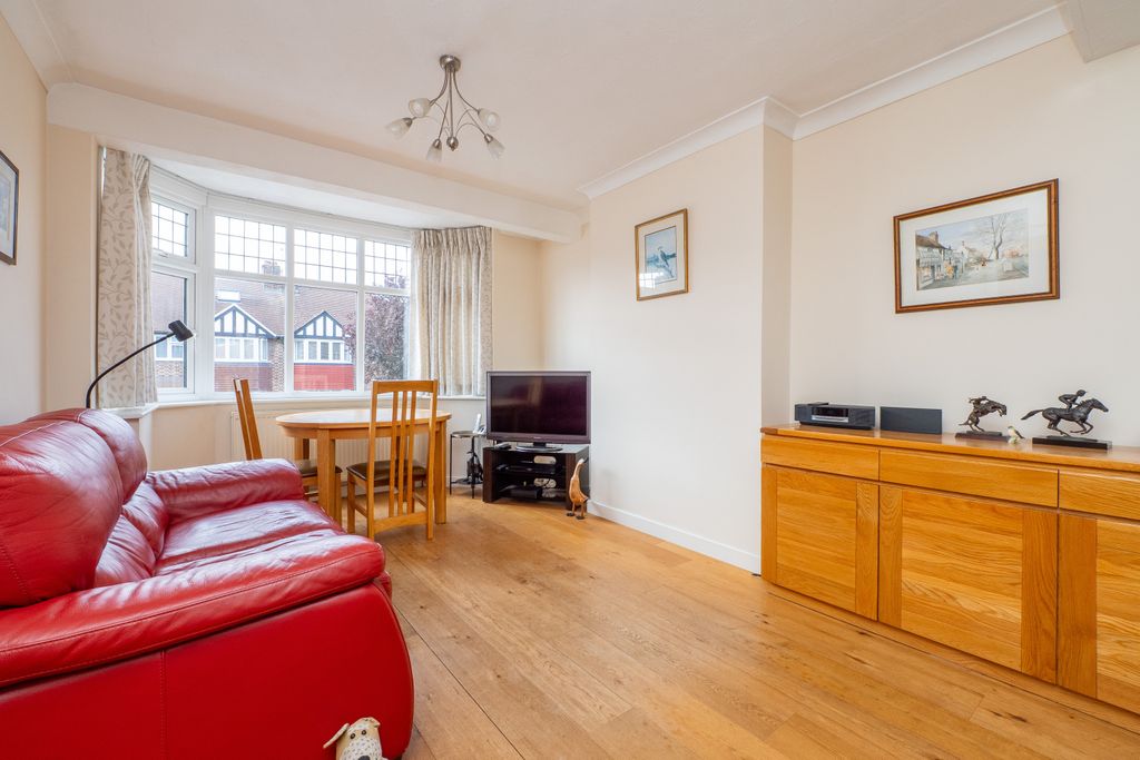 Property photo 2 of 15 Picture No. 05