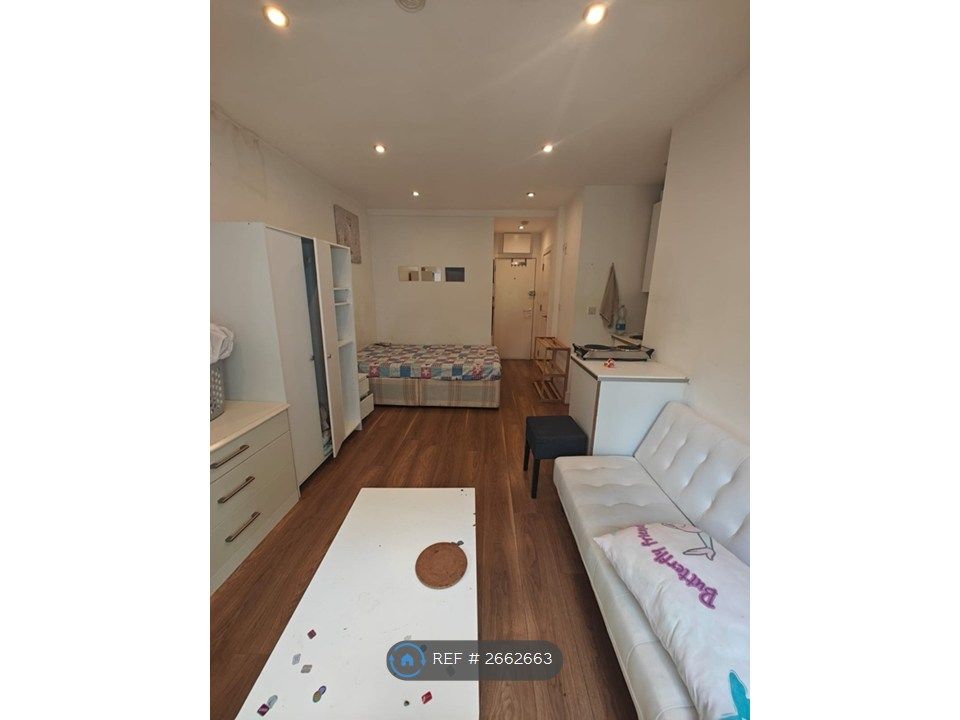 Property photo 2 of 3