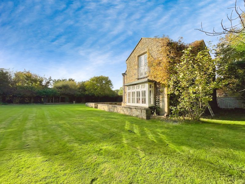 Property photo 2 of 36 Photo 18