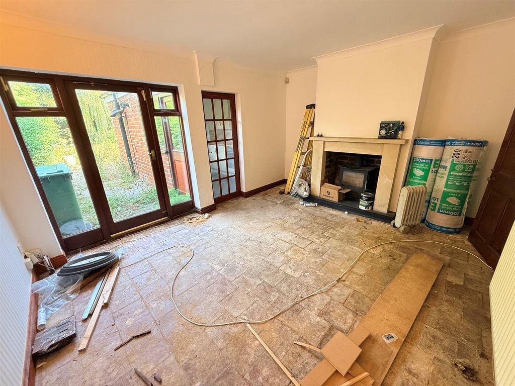Property photo 3 of 11