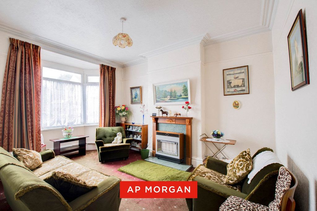 Property photo 2 of 18 Picture No. 23