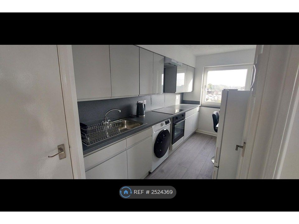 Property photo 1 of 11 Kitchen And Appliances
