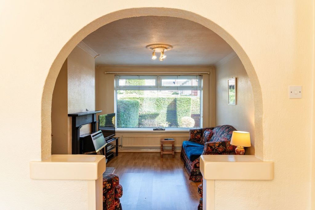 Property photo 2 of 23 Pilton Vale-18