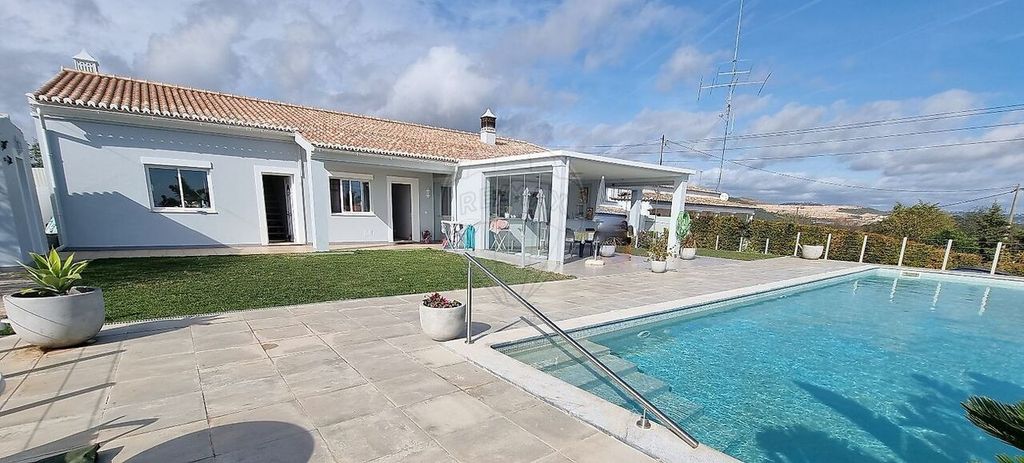 Property photo 2 of 46