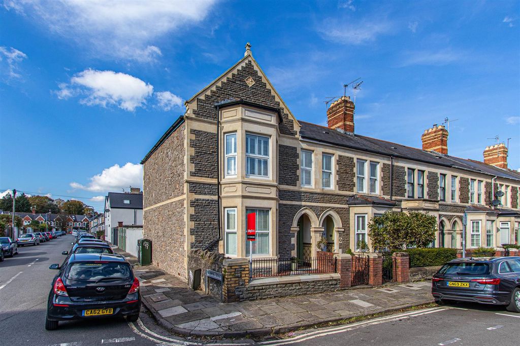 Property photo 1 of 11 Gileston Road 1 Ext-2.Jpg