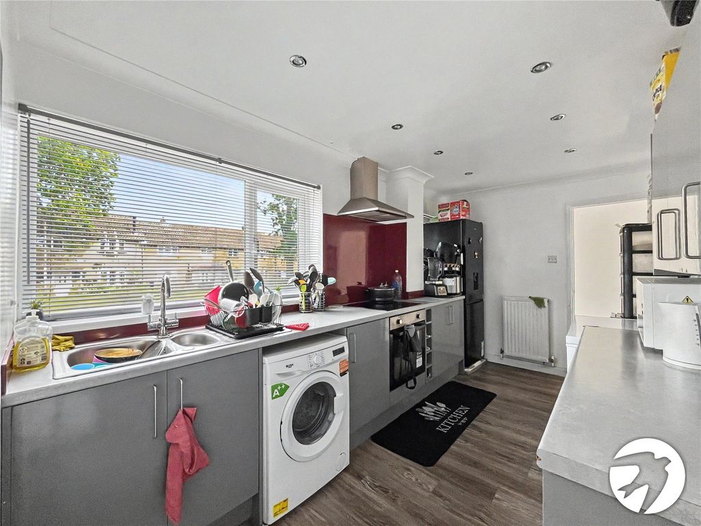 Property photo 3 of 13 Picture No. 19