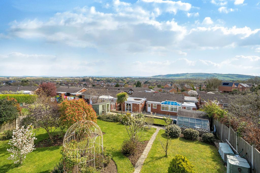 Additional image 16 of 4 bed detached bungalow for saleHolloway Drive, Pershore WR10