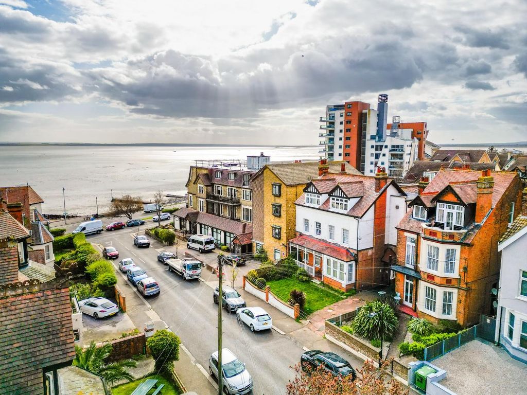 Property photo 3 of 21 Front