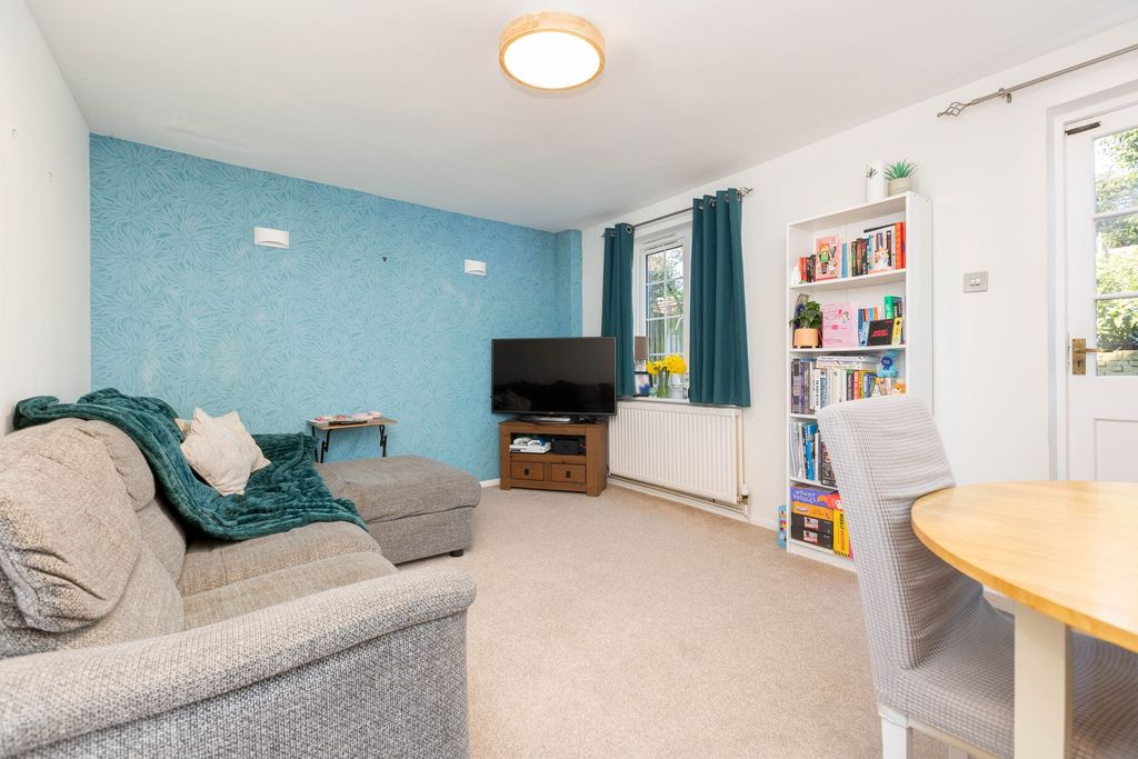 Property photo 3 of 16