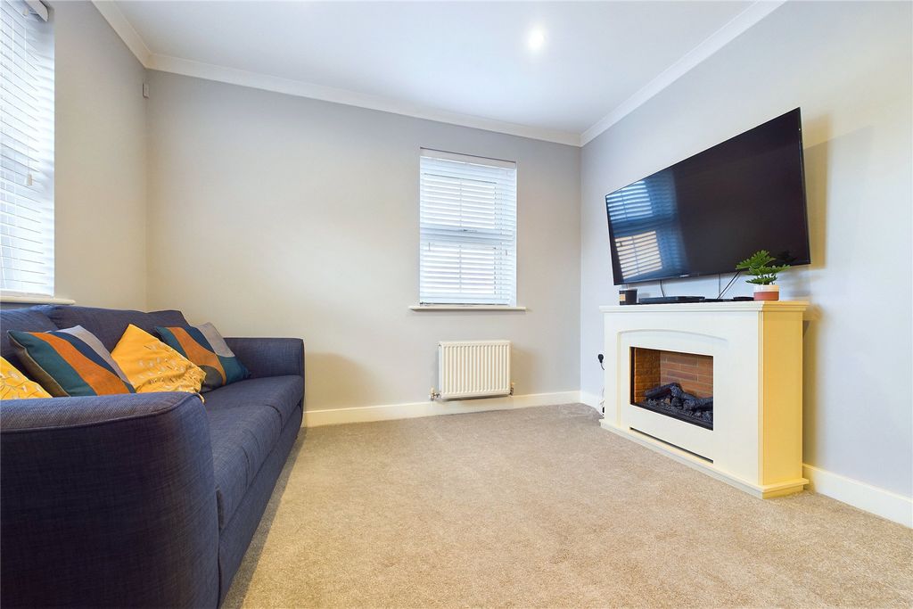 Property photo 3 of 7 Picture No. 18