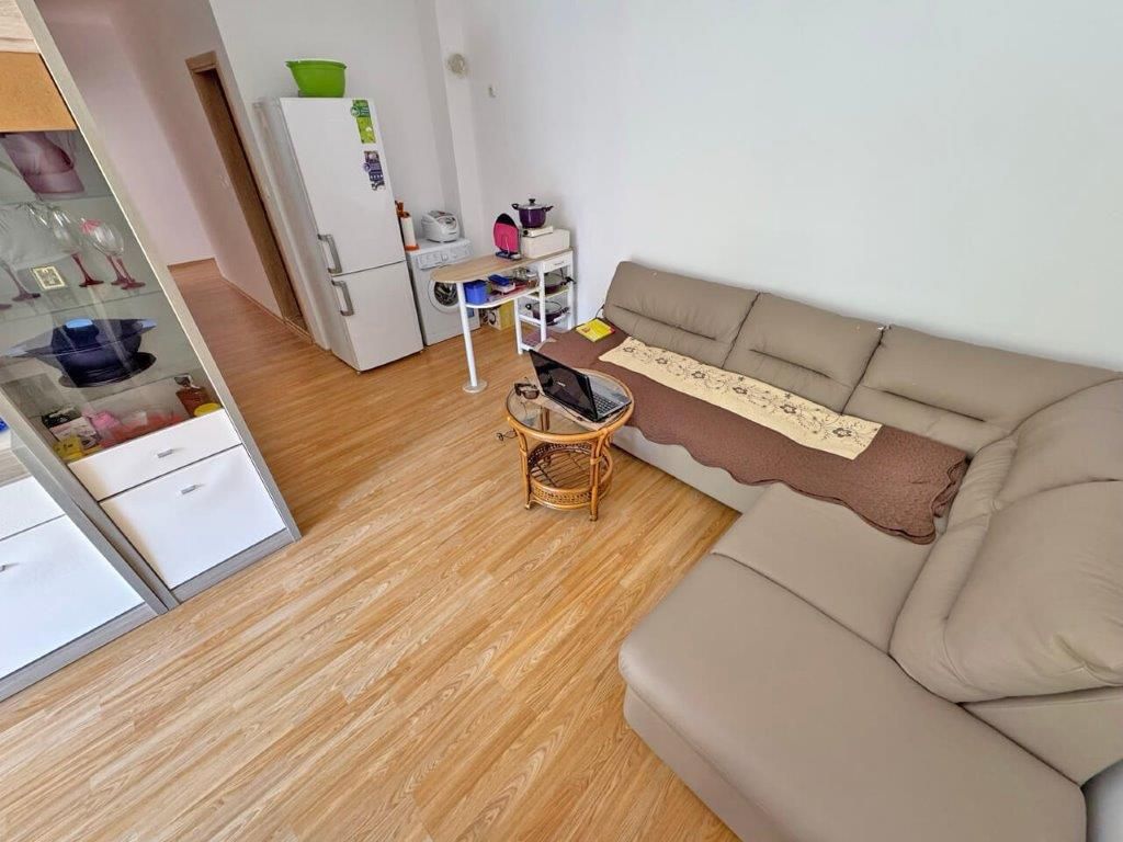 Property photo 3 of 14