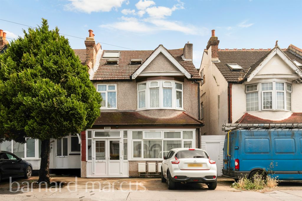 Property photo 1 of 12