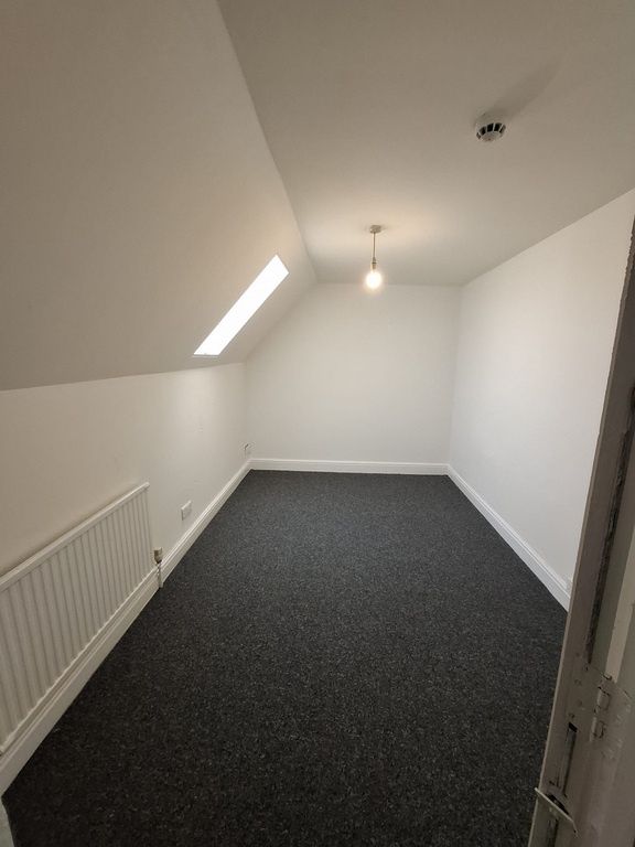 Property photo 1 of 2 Bright And Airy Attic Room With Plush Carpets...