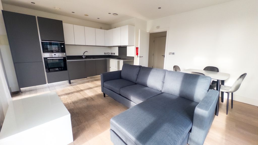 Property photo 2 of 14 4748761