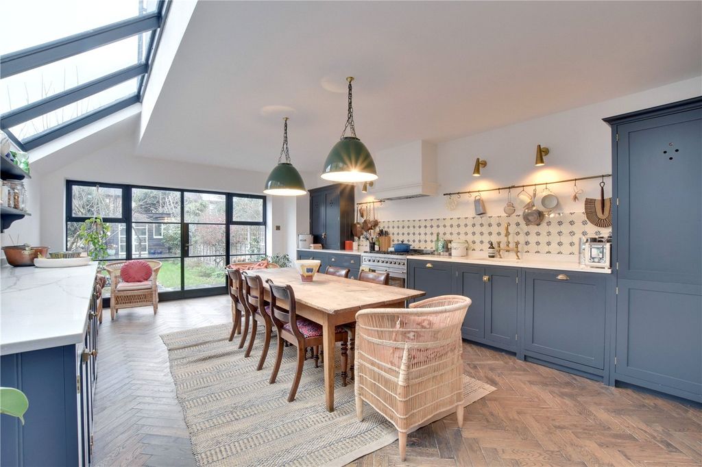 Property photo 2 of 26 Picture No. 42