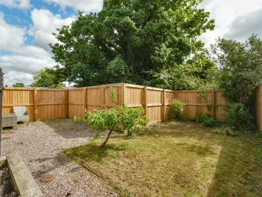 Property photo 2 of 14 External
