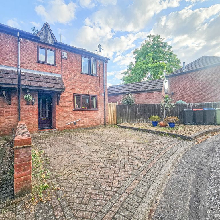 Property photo 1 of 10 External