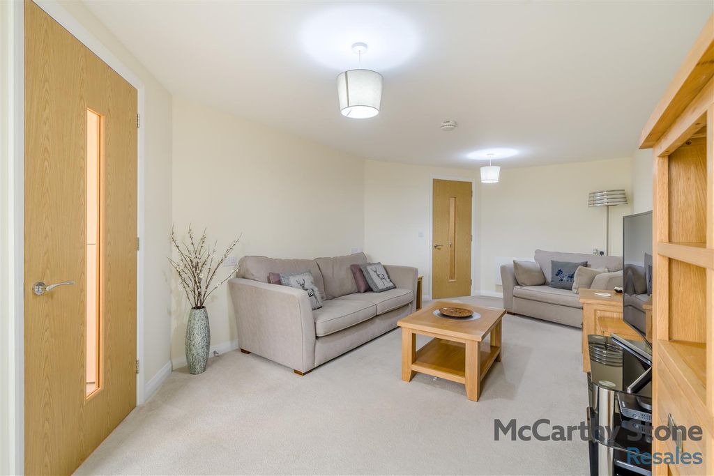 Additional image 4 of 1 bed flat for saleBurlington Gardens, Leyland PR25