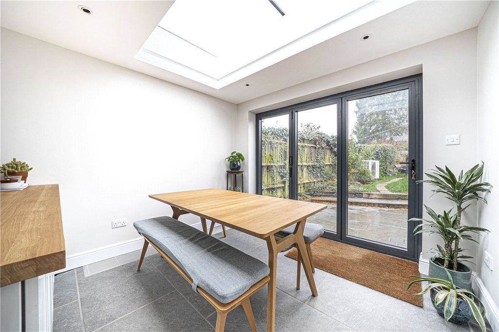 Property photo 3 of 14 Dining Area